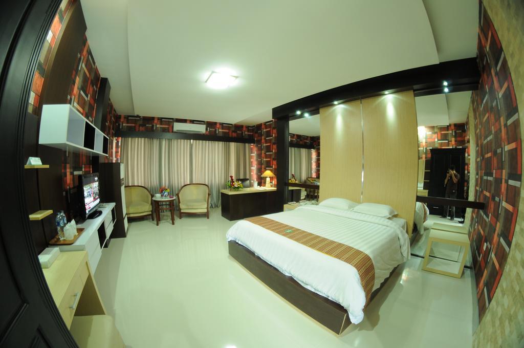 Hotel Swarna Dwipa パレンバン 部屋 写真